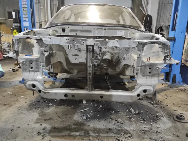 Панель передняя Hyundai Accent 2 . Дефект.