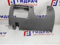 Накладка торпедо левая Hyundai Accent 2 8475125100. Царапины.