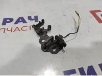 Замок багажника Hyundai Accent 2 81210-1G000. Ответная часть.