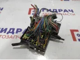 Блок предохранителей Hyundai Accent 2 91201-25140. Подкапотный.Дефект.