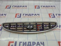 Решетка радиатора Hyundai Accent 2 86560-1A000. Дефекты.
