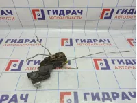 Замок двери передней правой Hyundai Accent 2 8132025030. С активатором.