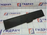 Обшивка багажника Hyundai Accent 2 85770-25000. На заднюю панель.Потертости.