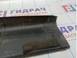 Обшивка багажника Hyundai Accent 2 85770-25000. На заднюю панель.Потертости.