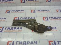 Кронштейн передней балки левый Hyundai Accent 2 62480-25000.