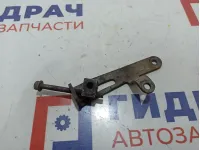 Планка натяжения ремня генератора Hyundai Accent 2 .