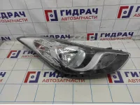 Фара правая Hyundai Avante (MD) 921023X000