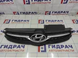 Решетка радиатора Hyundai Avante (MD) 863503X000