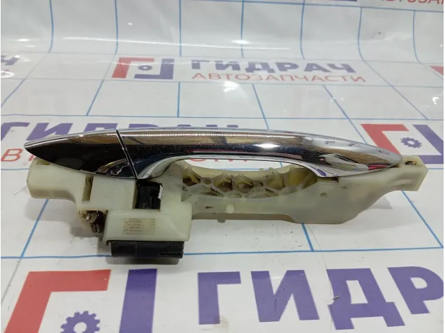 Ручка двери наружная передняя правая Hyundai Avante (MD) 826653X000