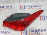 Фонарь задний наружный правый Hyundai Avante (MD) 924023X000