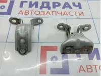 Петли двери передней левой Hyundai Avante (MD)