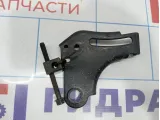 Кронштейн генератора Hyundai Avante (MD) 374602B006