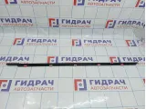 Накладка стекла переднего правого Hyundai Avante (MD) 822203X000