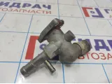 Фланец двигателя системы охлаждения Hyundai Avante (MD) 256002B600.