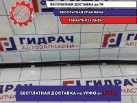 Накладка стекла переднего левого Hyundai Avante (MD) 822103X000. Дефект.