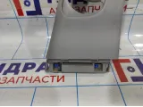 Обшивка стойки центральная верхняя правая Hyundai Avante (MD) 858403X050.