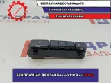 Блок кнопок Hyundai Creta 93300-M0010.