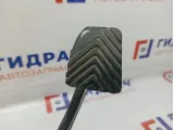 Педаль тормоза Hyundai Creta 32800-D8100. Потертость.