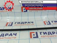 Накладка стекла переднего правого внутренняя Hyundai Creta 82241-A0000.