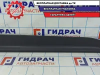 Накладка двери передней правой Hyundai Creta 87722-M0000.
