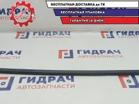 Накладка стекла заднего правого Hyundai Creta 83241-A0000. Внутренняя.