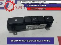 Блок кнопок обогрева сидений Hyundai Creta 93300-M0010.