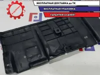 Пыльник двигателя нижний левый Hyundai Creta 84135-M0000.