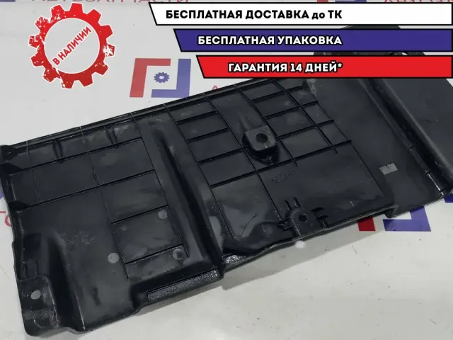 Пыльник двигателя нижний левый Hyundai Creta 84135-M0000.