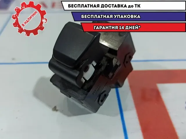 Кнопка стеклоподъемника Hyundai Creta 93580C90004X.