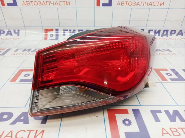 Фонарь задний наружный правый Hyundai Elantra (MD) 92402-3X220