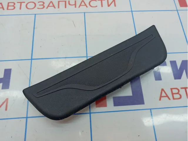 Накладка порога заднего левого внутренняя Hyundai Elantra (MD) 858773X000RY