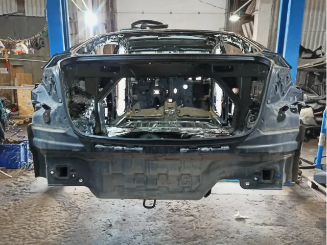 Панель задняя Hyundai Elantra (MD)