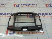 Рамка магнитолы Hyundai Elantra (HD) 847412H1009P