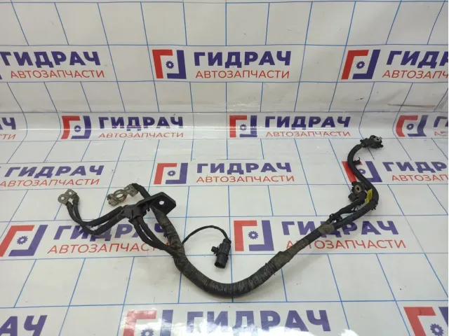 Клемма аккумулятора плюс Hyundai Elantra (HD) 91850-2L010