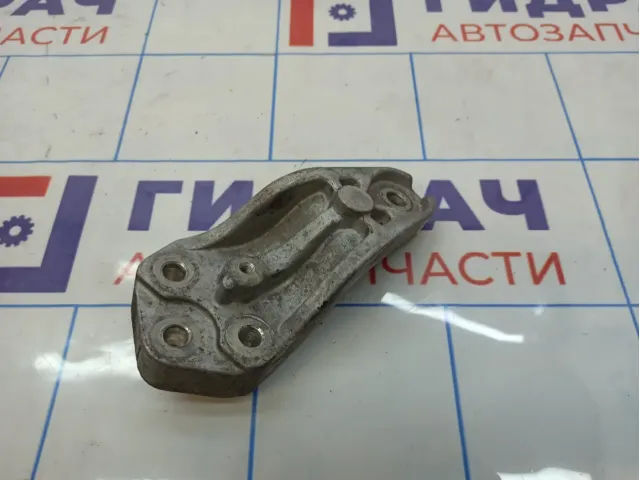 Кронштейн опоры двигателя Hyundai Elantra (HD) 21815-2H000