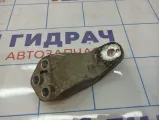 Кронштейн опоры двигателя Hyundai Elantra (HD) 21815-2H000