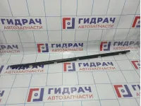 Накладка стекла переднего правого Hyundai Elantra (HD) 82220-2H000