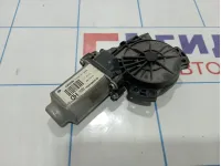 Моторчик стеклоподъемника передний правый Hyundai Elantra (HD) 82460-2H000