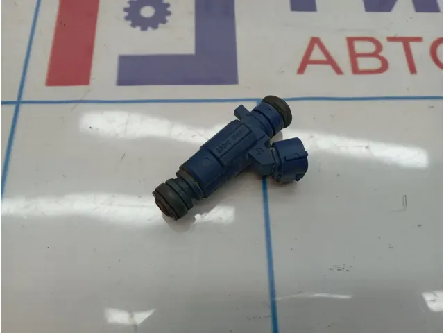 Форсунка инжекторная электрическая Hyundai Elantra (HD) 35310-2B000