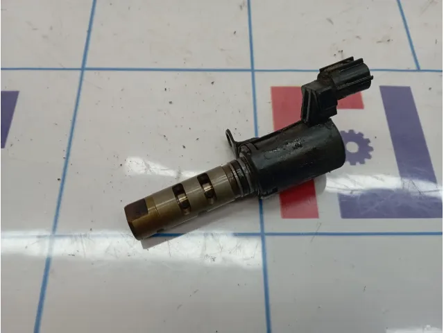 Клапан электромагнитный изменения фаз ГРМ Hyundai Elantra (HD) 24355-2B000