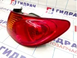 Фонарь задний наружный правый Hyundai Elantra (HD) 92402-2H010