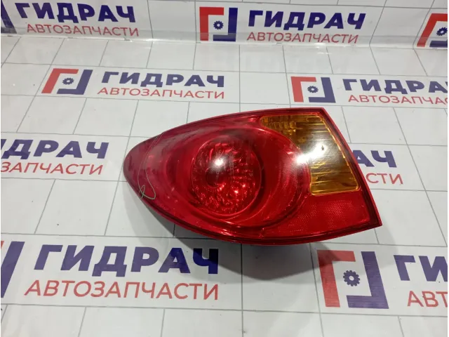 Фонарь задний наружный левый Hyundai Elantra (HD) 92401-2H010