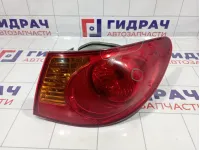 Фонарь задний наружный правый Hyundai Elantra (HD) 92402-2H010