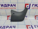 Обшивка стойки передней правой нижняя Hyundai Elantra (XD) 85826-2D000