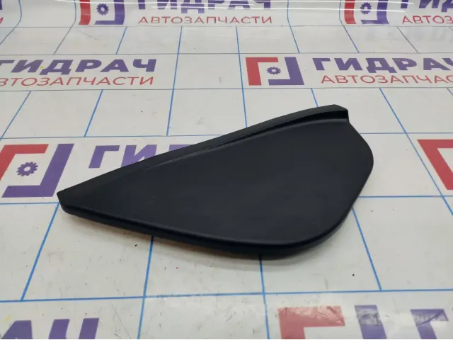 Накладка торпедо левая Hyundai Elantra (XD) 84767-2D000