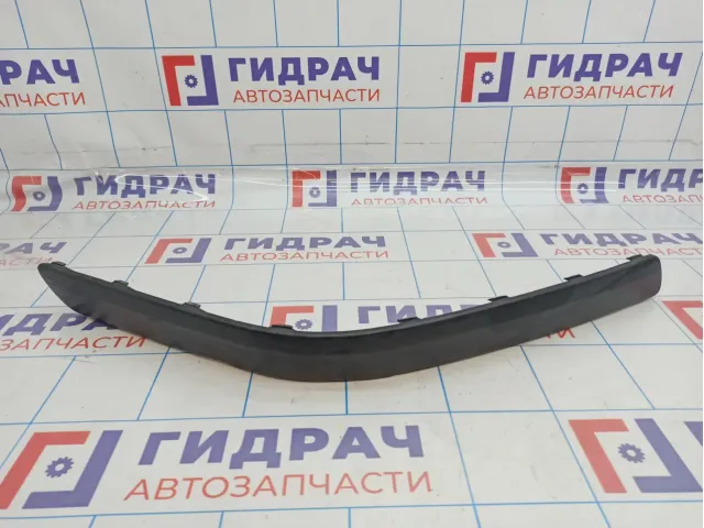 Молдинг переднего бампера правый Hyundai Elantra (XD) 86572-2D600