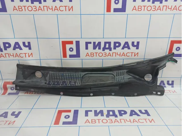 Решетка стеклоочистителя левая Hyundai Elantra (XD) 86150-2D100