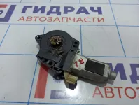 Моторчик стеклоподъемника заднего левого Hyundai Elantra (XD) 82450-2D000