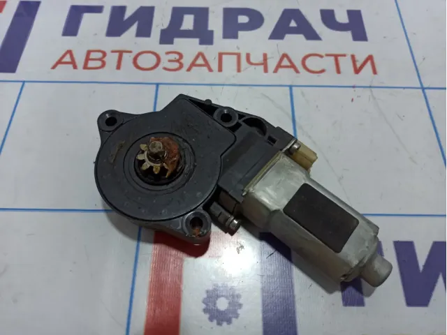 Моторчик стеклоподъемника заднего правого Hyundai Elantra (XD) 83460-2D001