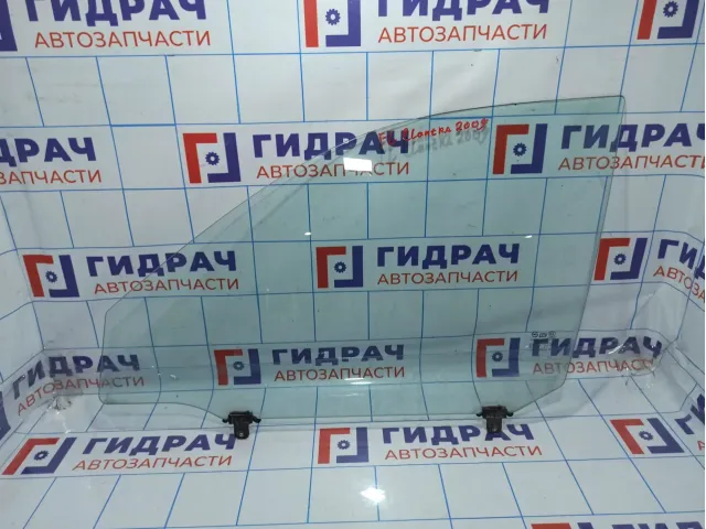 Стекло двери передней левой Hyundai Elantra (XD)